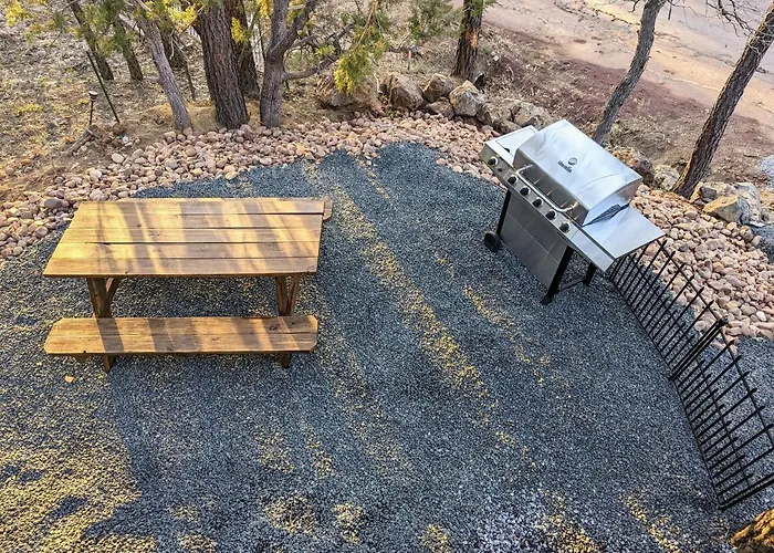 Getaway W Sunset Deck & Fire Pit Table * Pinetop-Lakeside